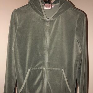 FABulous Zip-Up & Comfortable 😀😀